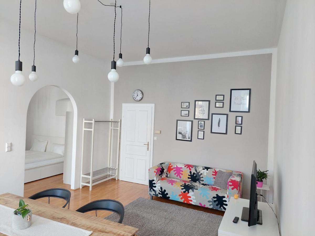 Vienna Charm Apartment ภายนอก รูปภาพ
